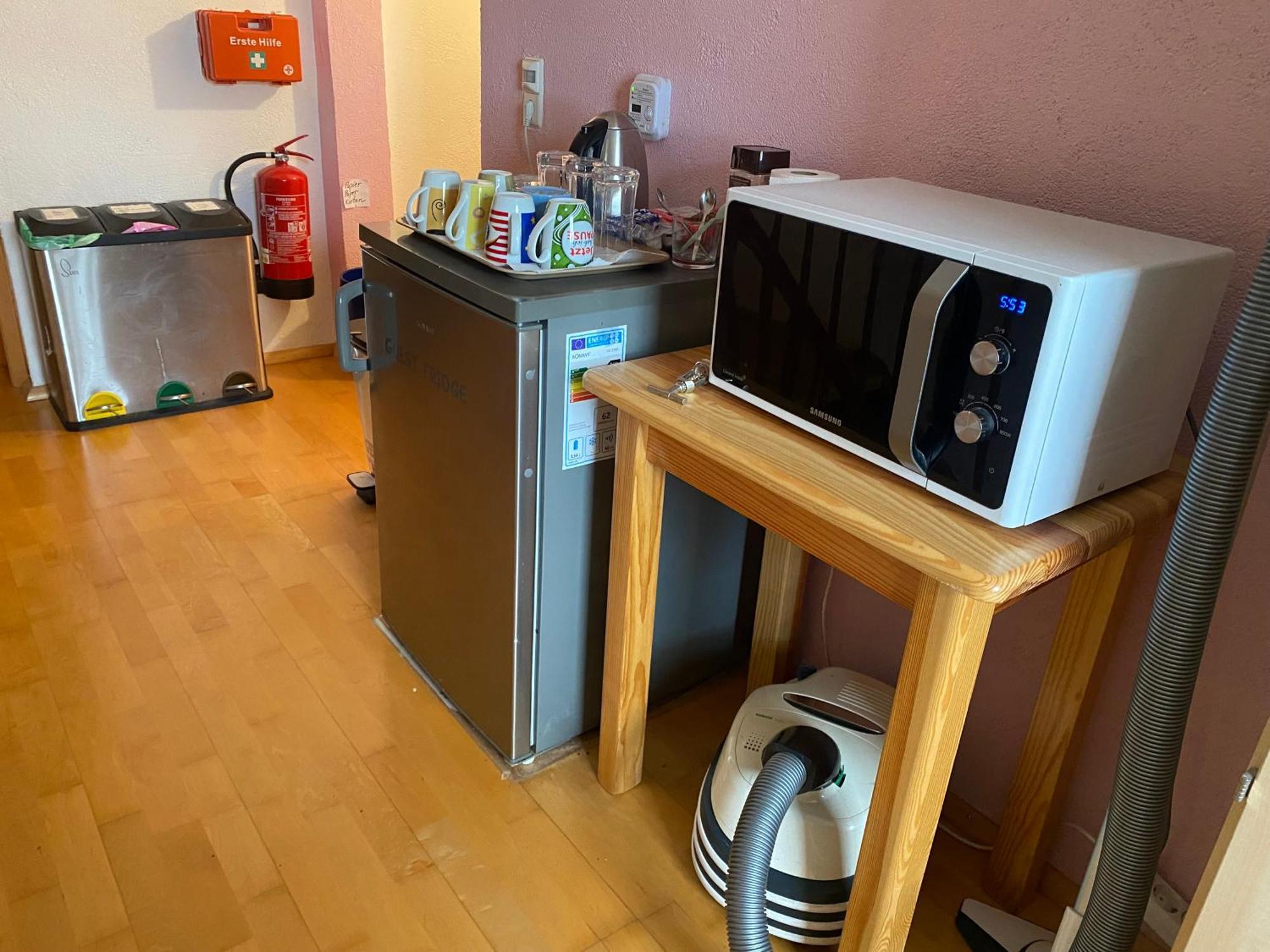 Ferienzimmer Oelhaf Zimmer In Gelb Self Check-In Mit Key-Tresore Wilhelmsdorf  Екстер'єр фото
